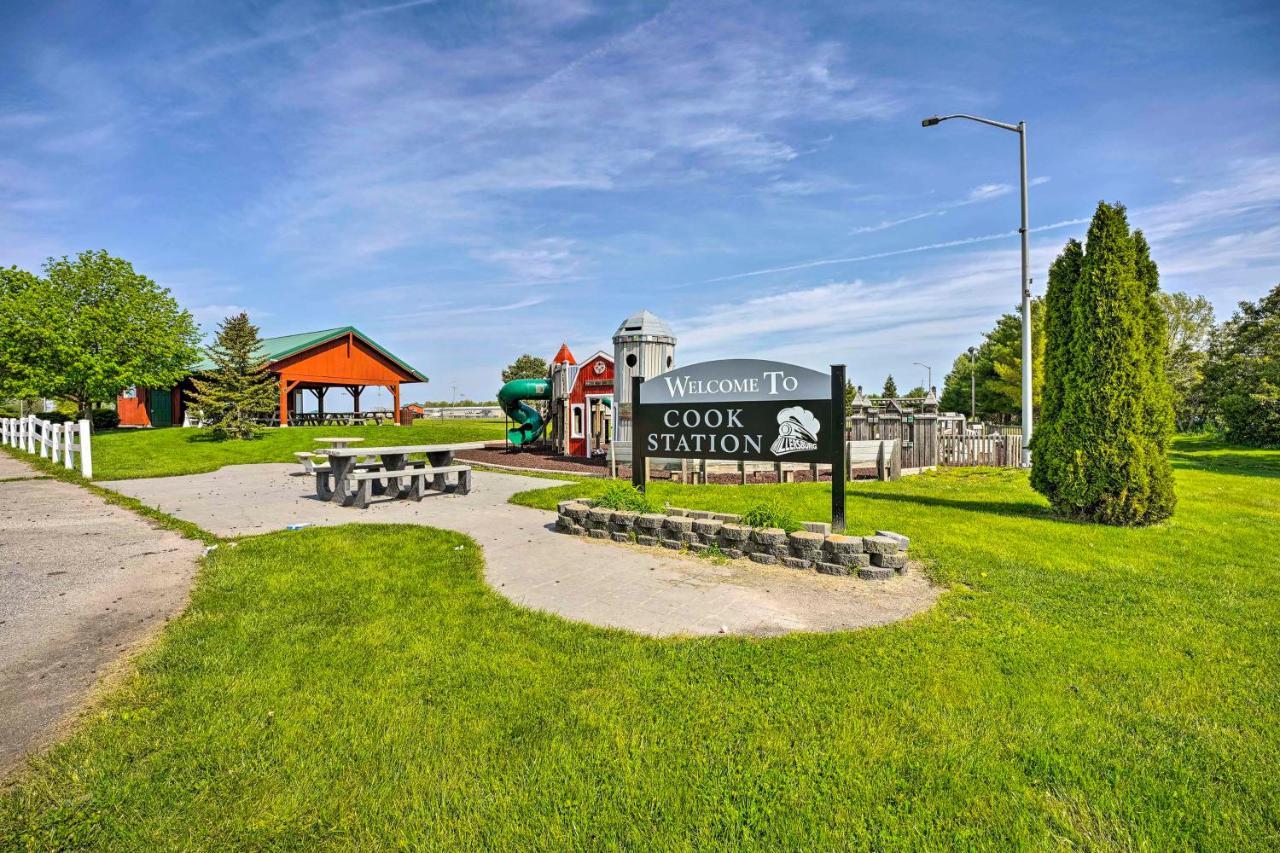 Cozy Goshen Farm Studio Ideal For Extended Stays! Exterior photo