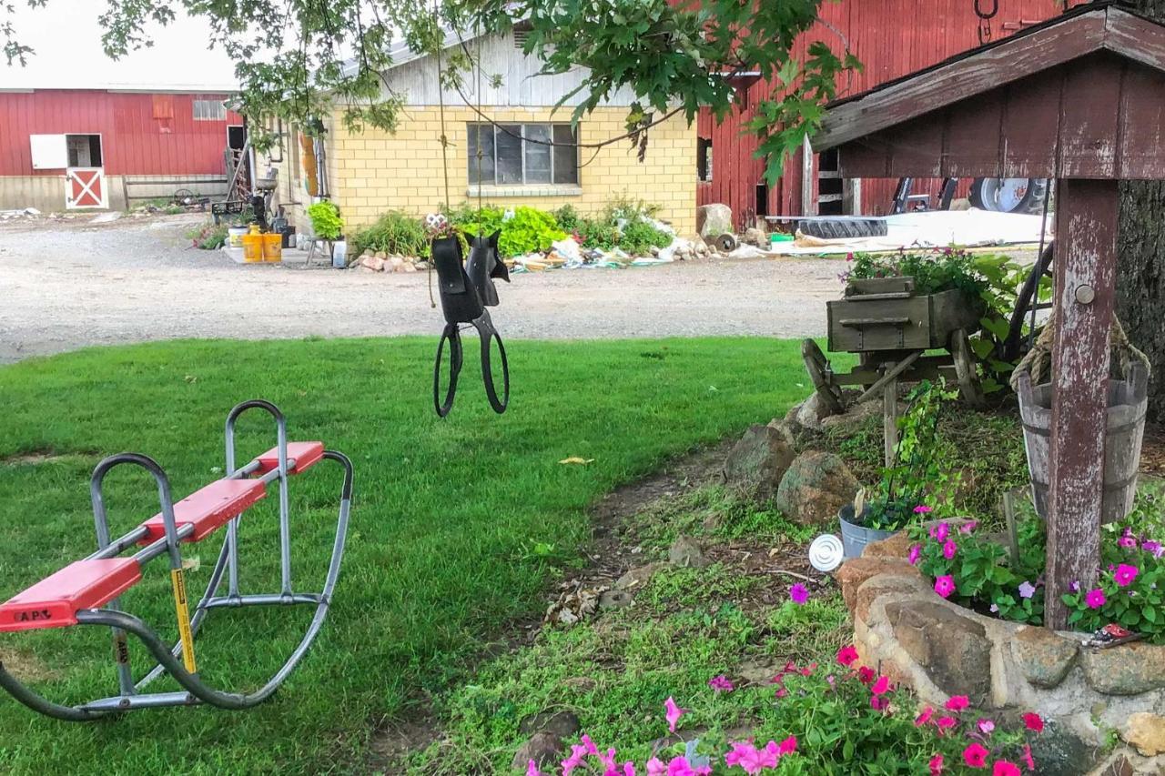 Cozy Goshen Farm Studio Ideal For Extended Stays! Exterior photo